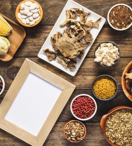 above-view-autumn-food-assortment-with-frame